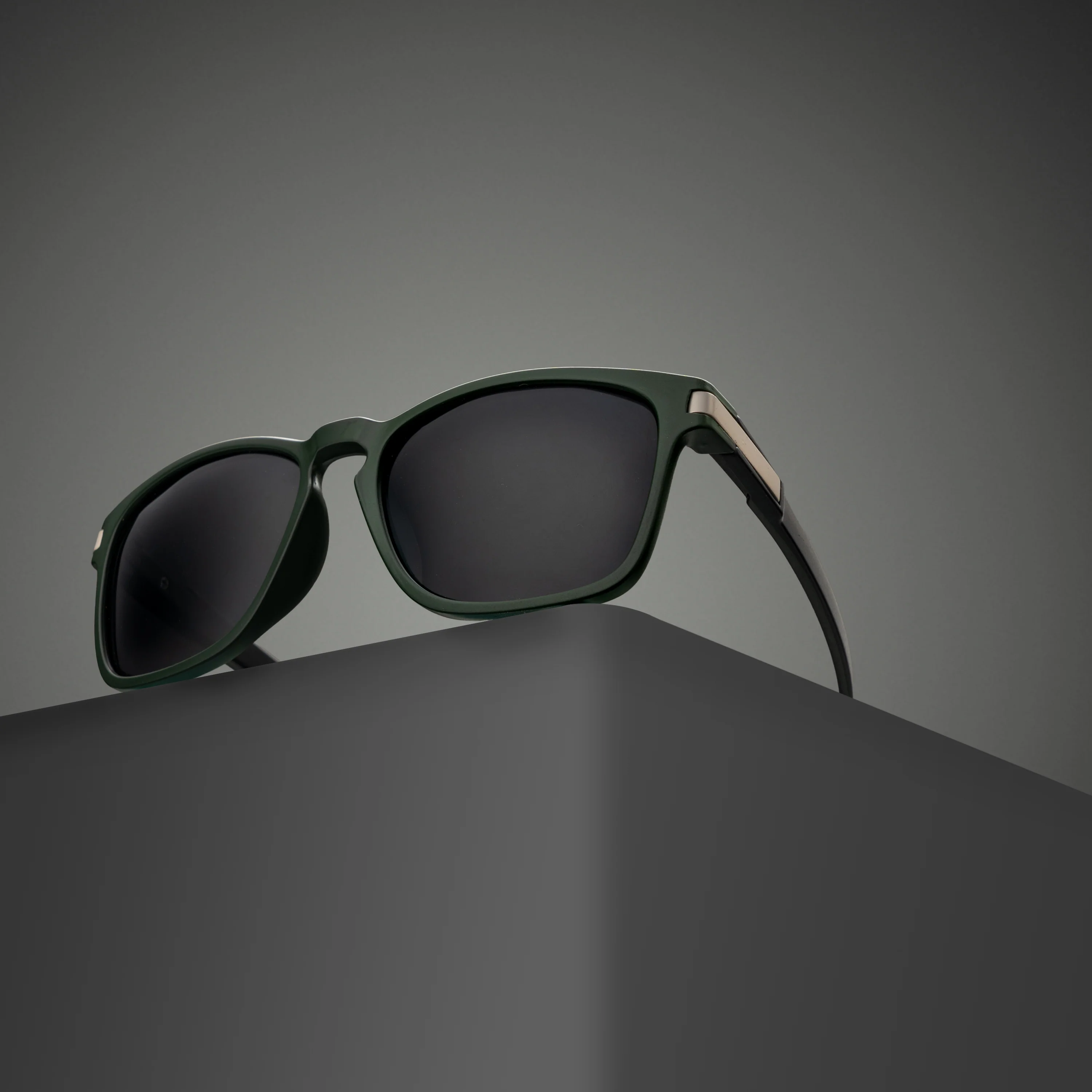 THE PRODUCER  V0 | Dark Olive Green Unisex UV400 HD  Pro Sunglasses